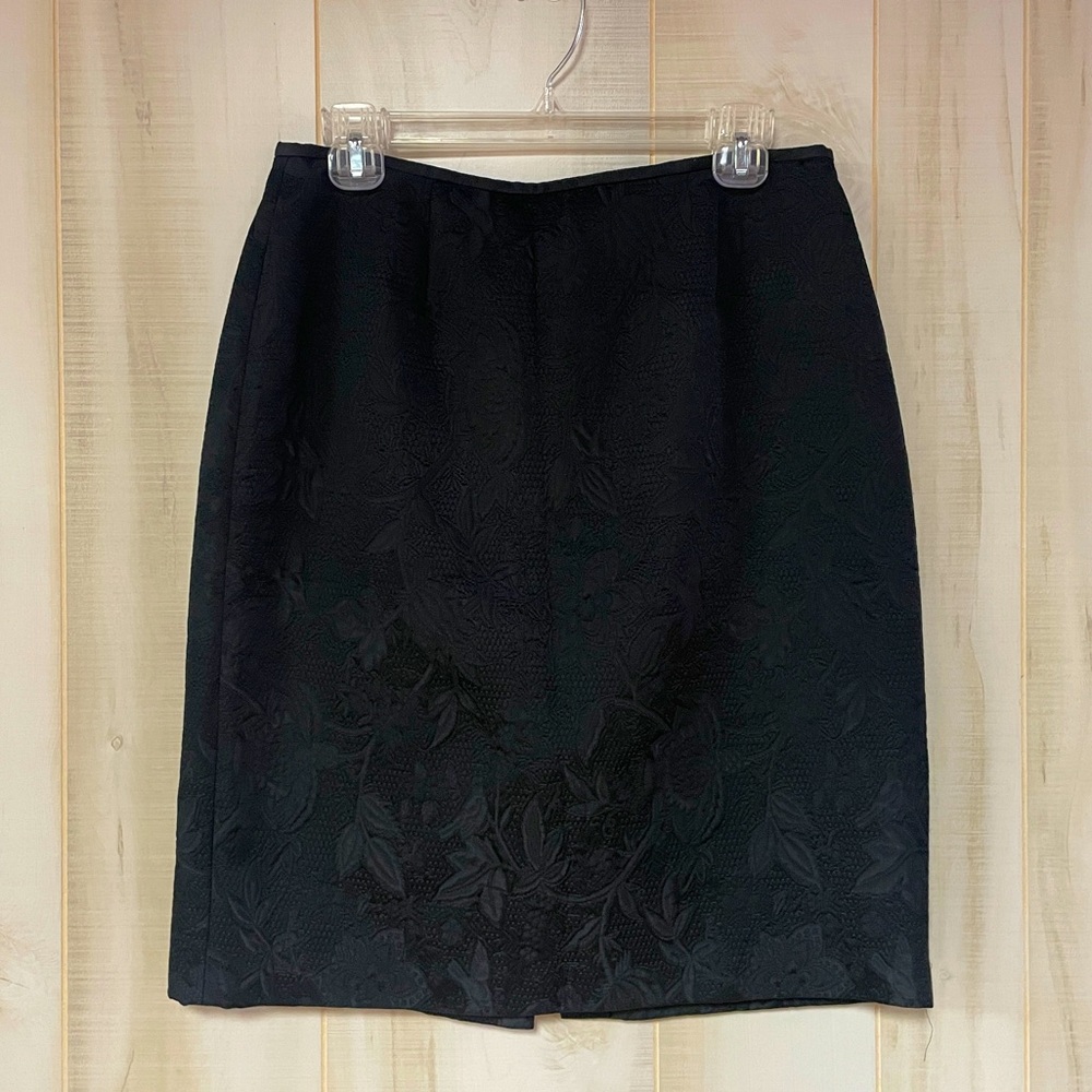 Josephine Chaus Black Silk-Blend Brocade  Back Zip A-Line Skirt Sz 8